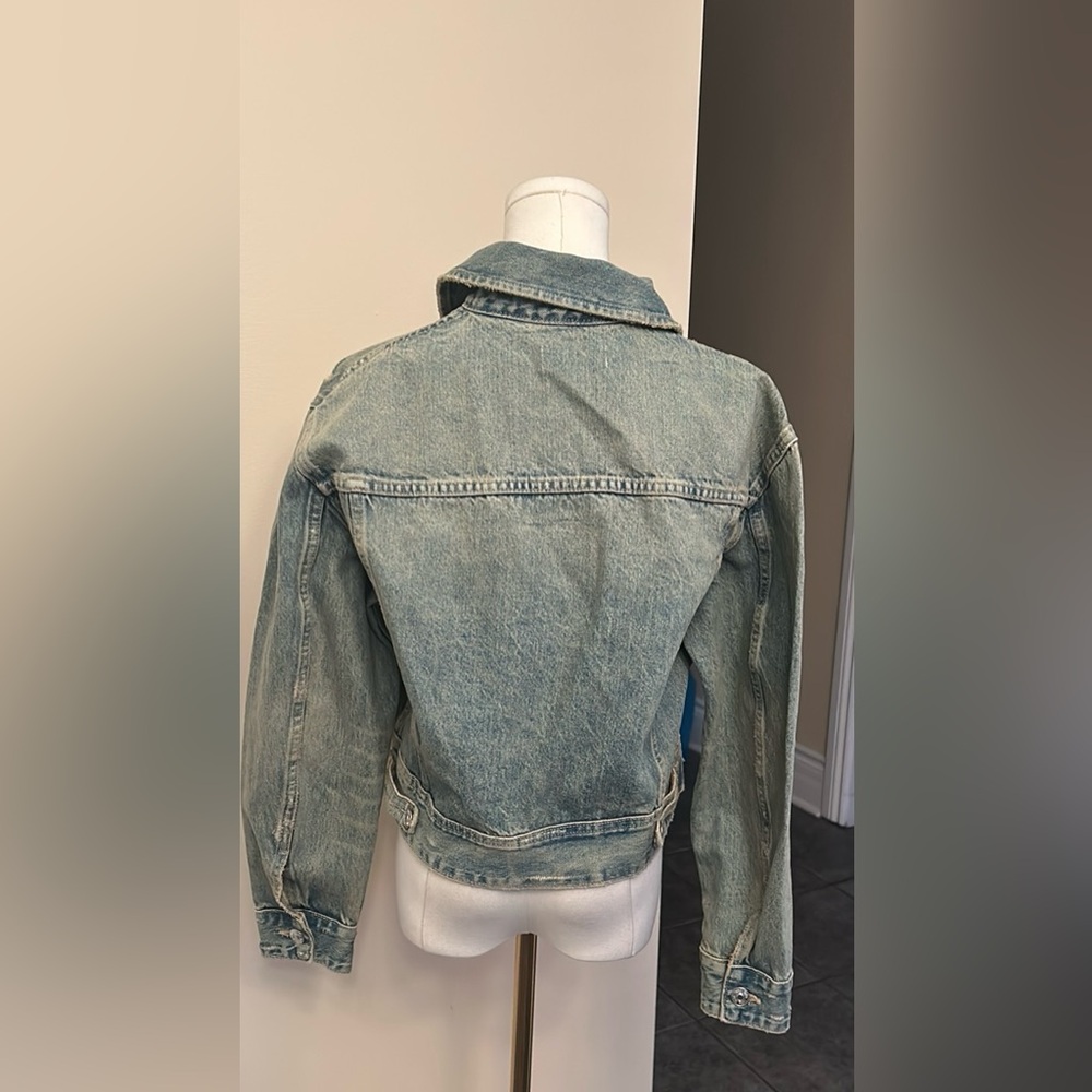 ZARA Stylish & Distressed Blue Denim Jacket size medium - Picture 14 of 15